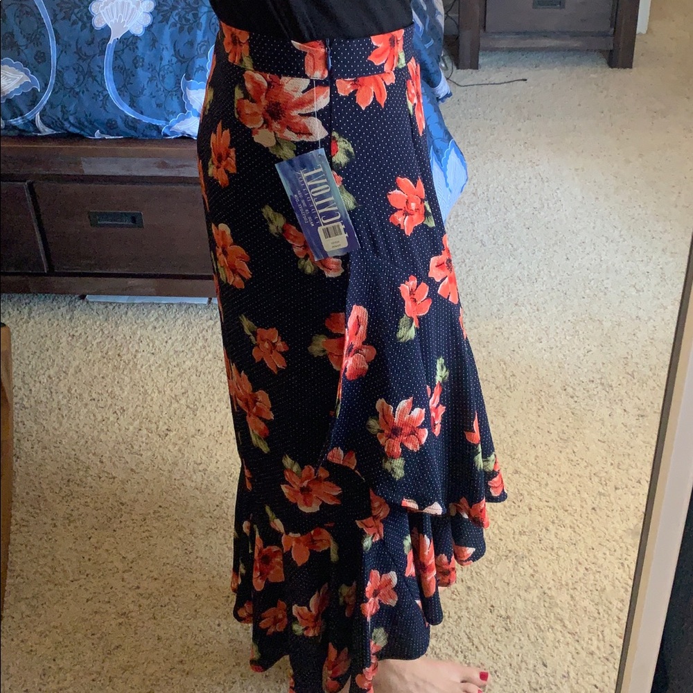 NWT Lucy Love Skirt, Medium